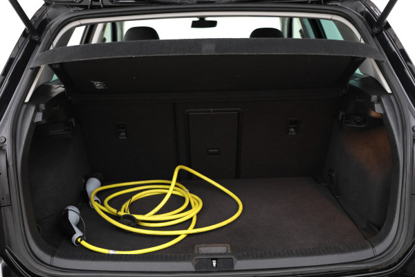 Volkswagen e-Golf e-Golf Automaat, Virtual, Climate,