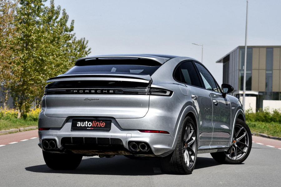 Porsche Cayenne Coupé 3.0 E-Hybrid. GT Pakket. Carbon, Leder, Softcl, Luchtv, BTW, ACC, 360, 18 Weg, Trekh, Bose, Keyless, Stuurvw