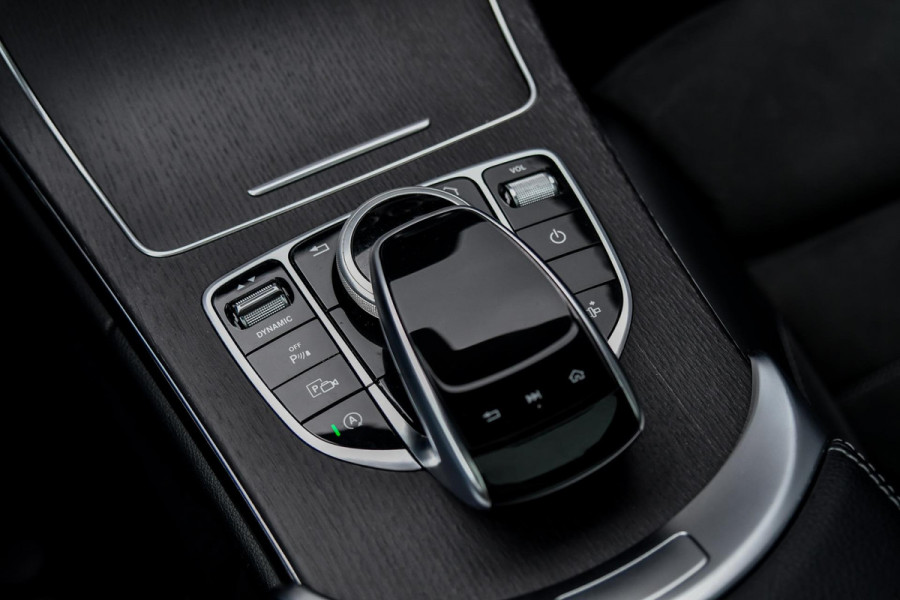 Mercedes-Benz C-Klasse Coupé 300 AMG Night. Pano, 360, Burm, Dodeh, Keyless, Sfeer, CarPlay, Multibeam!