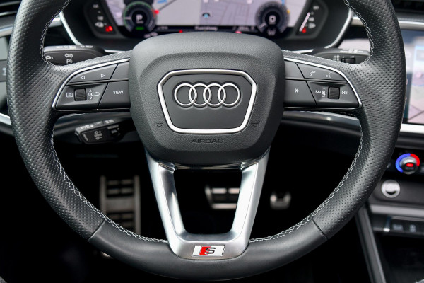 Audi Q3 Sportback 45 TFSI e 3x S-Line. Pano, ACC, Keyless, Sfeer, Dodeh, Camera, Matrix, 20'', Trekhaak, CarPlay!