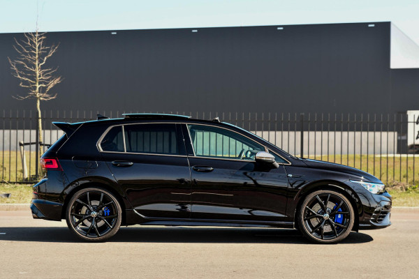 Volkswagen Golf 2.0 TSI R 4Motion Performance. BTW, Akra, Pano, Nurburg, HUD, H/K, Camera, ACC, Dodeh, IQ, Keyless, Stuurvw, CarPl