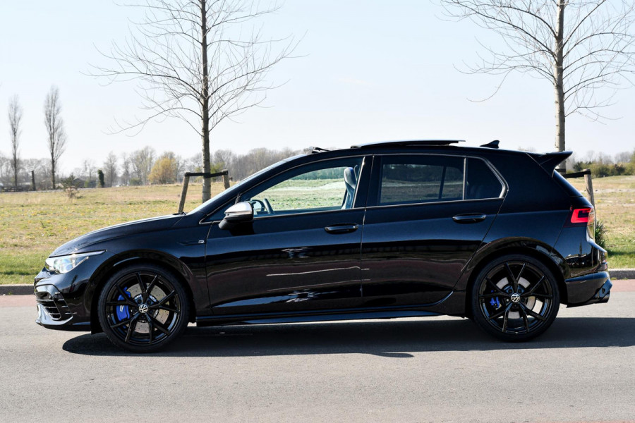 Volkswagen Golf 2.0 TSI R 4Motion Performance. BTW, Akra, Pano, Nurburg, HUD, H/K, Camera, ACC, Dodeh, IQ, Keyless, Stuurvw, CarPl