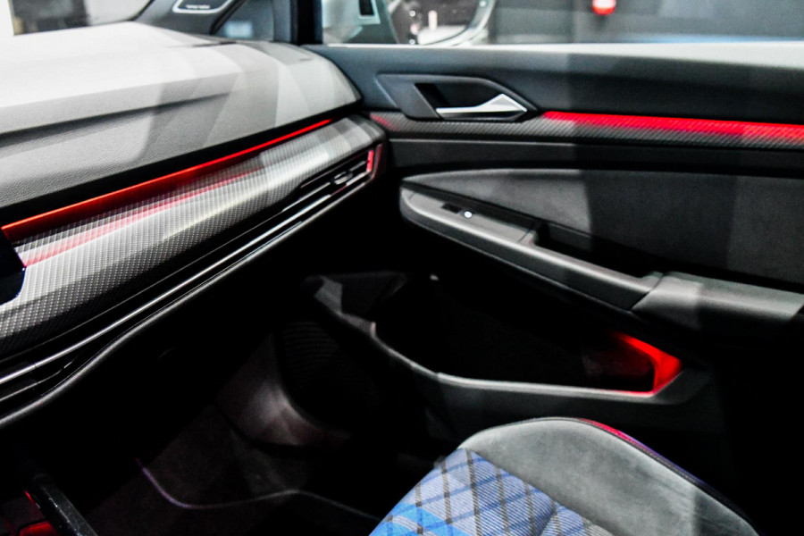 Volkswagen Golf 2.0 TSI R 4Motion Performance. BTW, Akra, Pano, Nurburg, HUD, H/K, Camera, ACC, Dodeh, IQ, Keyless, Stuurvw, CarPl