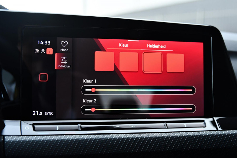 Volkswagen Golf 2.0 TSI R 4Motion Performance. BTW, Akra, Pano, Nurburg, HUD, H/K, Camera, ACC, Dodeh, IQ, Keyless, Stuurvw, CarPl