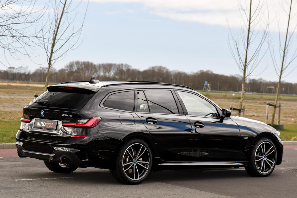BMW 3 Serie Touring 320e M-Sport BTW. Pano, Laser, Memory, Sport Seats, ACC, 360, Leder, Aero, Keyless, Sfeer, Hifi, Dodeh, Trekh!