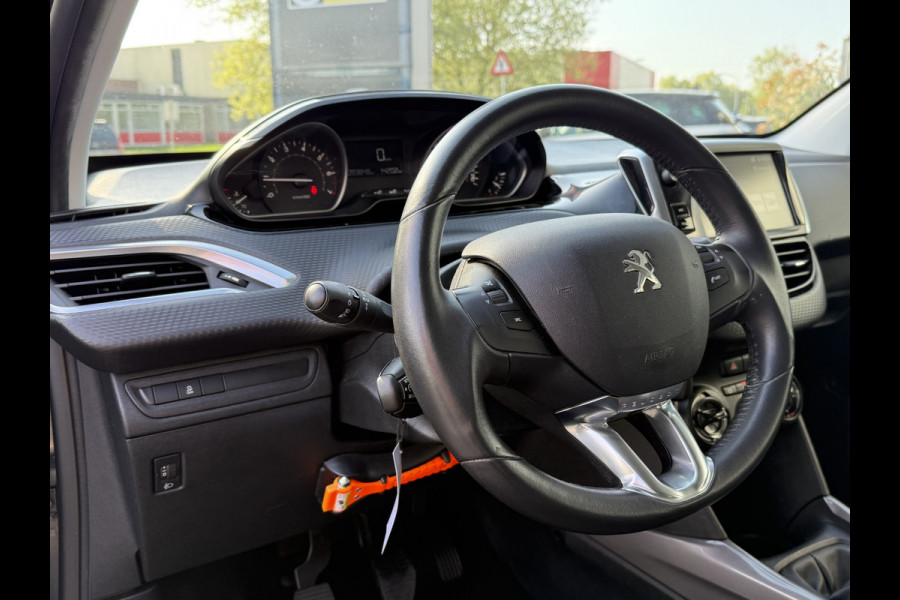 Peugeot 2008 BWJ 2017 | 1.2 PT 82PK Active | AIRCO | CRUISE | NAVIGATIE | DAKRAIL |