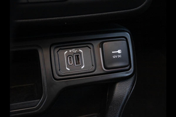Jeep Renegade 1.5T e-Hybrid Summit | MY24 | Leder | Schuif/Kanteldak | 18" | Winter Pack
