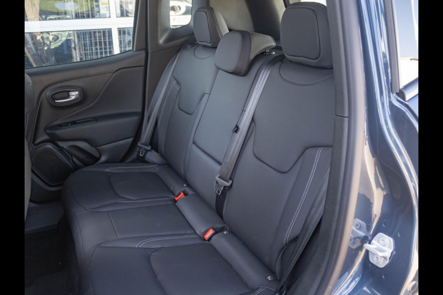 Jeep Renegade 1.5T e-Hybrid Summit | MY24 | Leder | Schuif/Kanteldak | 18" | Winter Pack