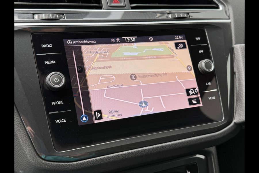 Volkswagen Tiguan BWJ 2021 |1.5 TSI 150PK Elegance AUTOMAAT | LEER | CAMERA | TREKHAAK | CRUISE | NAVI | STOELVERW | CARPLAY