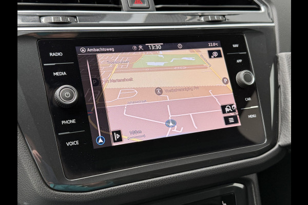 Volkswagen Tiguan BWJ 2021 |1.5 TSI 150PK Elegance AUTOMAAT | LEER | CAMERA | TREKHAAK | CRUISE | NAVI | STOELVERW | CARPLAY