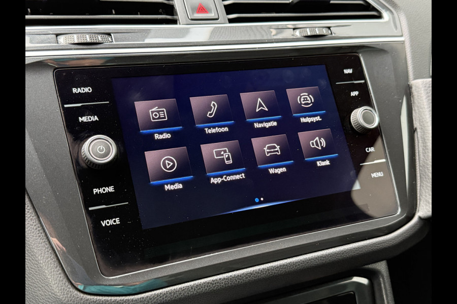 Volkswagen Tiguan BWJ 2021 |1.5 TSI 150PK Elegance AUTOMAAT | LEER | CAMERA | TREKHAAK | CRUISE | NAVI | STOELVERW | CARPLAY