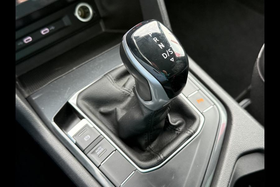 Volkswagen Tiguan BWJ 2021 |1.5 TSI 150PK Elegance AUTOMAAT | LEER | CAMERA | TREKHAAK | CRUISE | NAVI | STOELVERW | CARPLAY