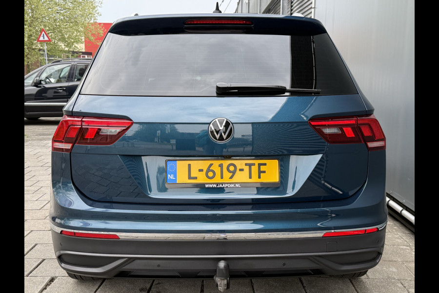 Volkswagen Tiguan BWJ 2021 |1.5 TSI 150PK Elegance AUTOMAAT | LEER | CAMERA | TREKHAAK | CRUISE | NAVI | STOELVERW | CARPLAY
