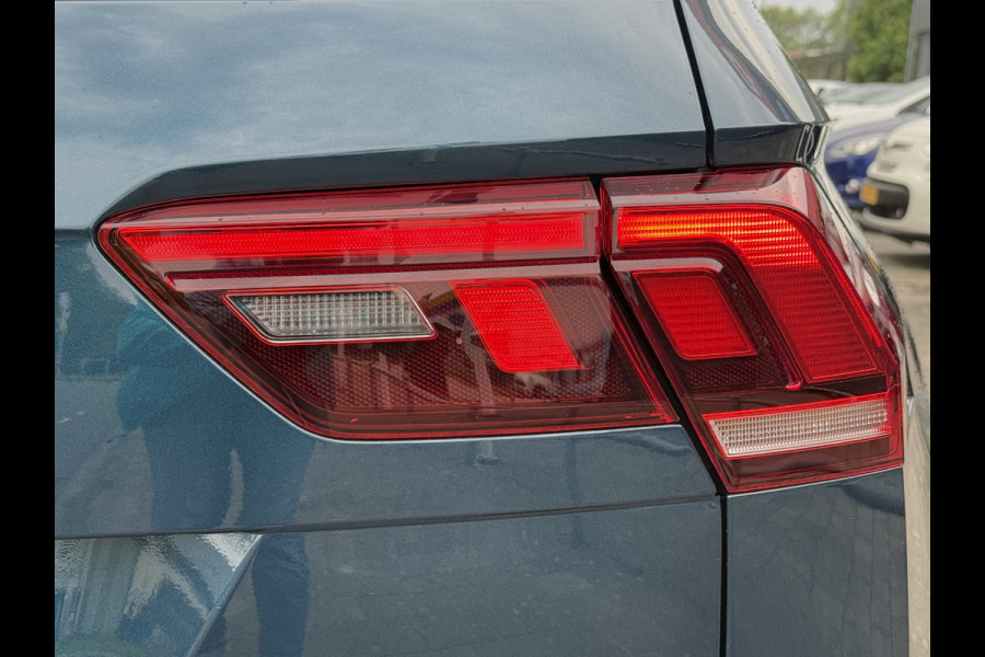 Volkswagen Tiguan BWJ 2021 |1.5 TSI 150PK Elegance AUTOMAAT | LEER | CAMERA | TREKHAAK | CRUISE | NAVI | STOELVERW | CARPLAY