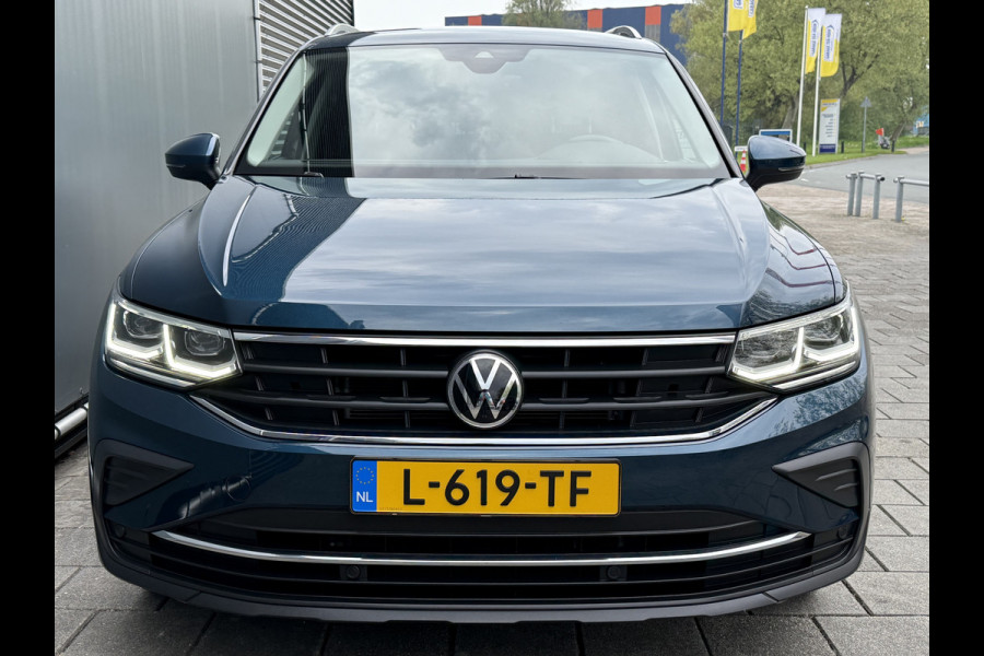 Volkswagen Tiguan BWJ 2021 |1.5 TSI 150PK Elegance AUTOMAAT | LEER | CAMERA | TREKHAAK | CRUISE | NAVI | STOELVERW | CARPLAY