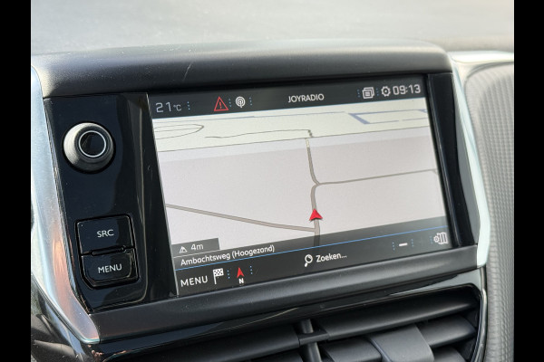 Peugeot 2008 BWJ 2018 | 1.2 111PK Allure AUTOMAAT | PANO | CLIMA | TREKHAAK | LEDER/STOF | NAVI | CAMERA A |