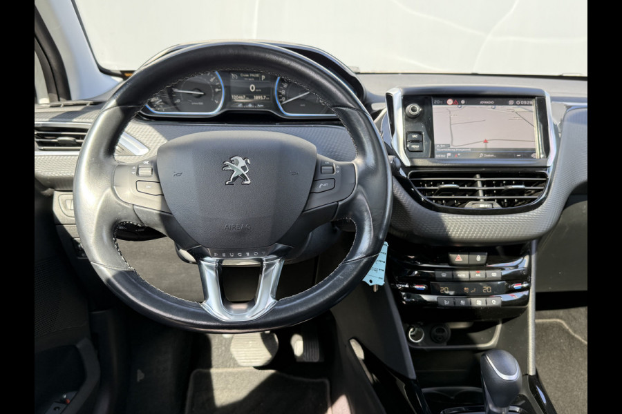 Peugeot 2008 BWJ 2018 | 1.2 111PK Allure AUTOMAAT | PANO | CLIMA | TREKHAAK | LEDER/STOF | NAVI | CAMERA A |