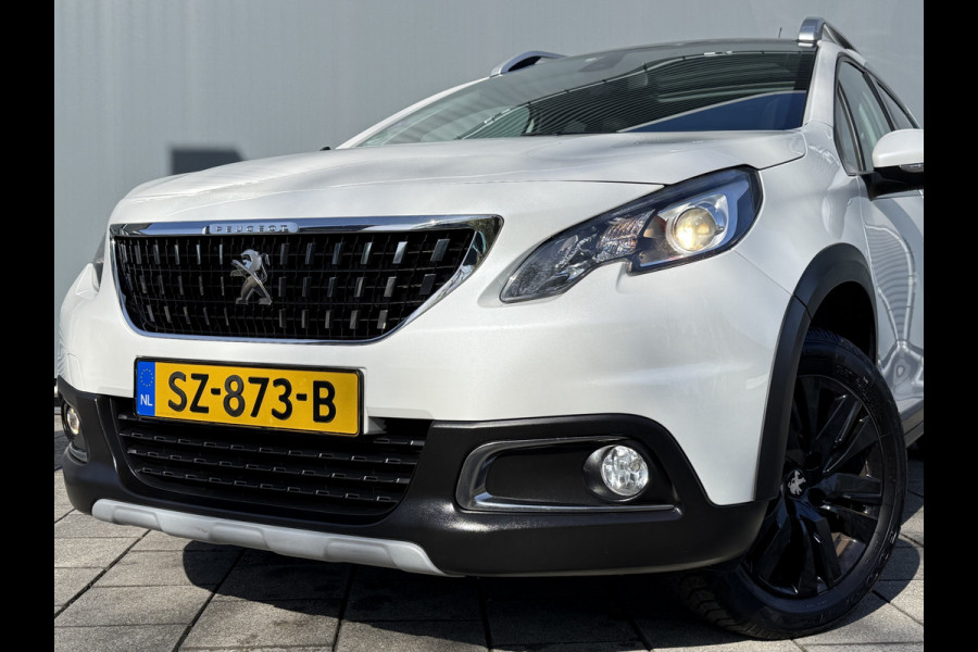 Peugeot 2008 BWJ 2018 | 1.2 111PK Allure AUTOMAAT | PANO | CLIMA | TREKHAAK | LEDER/STOF | NAVI | CAMERA A |