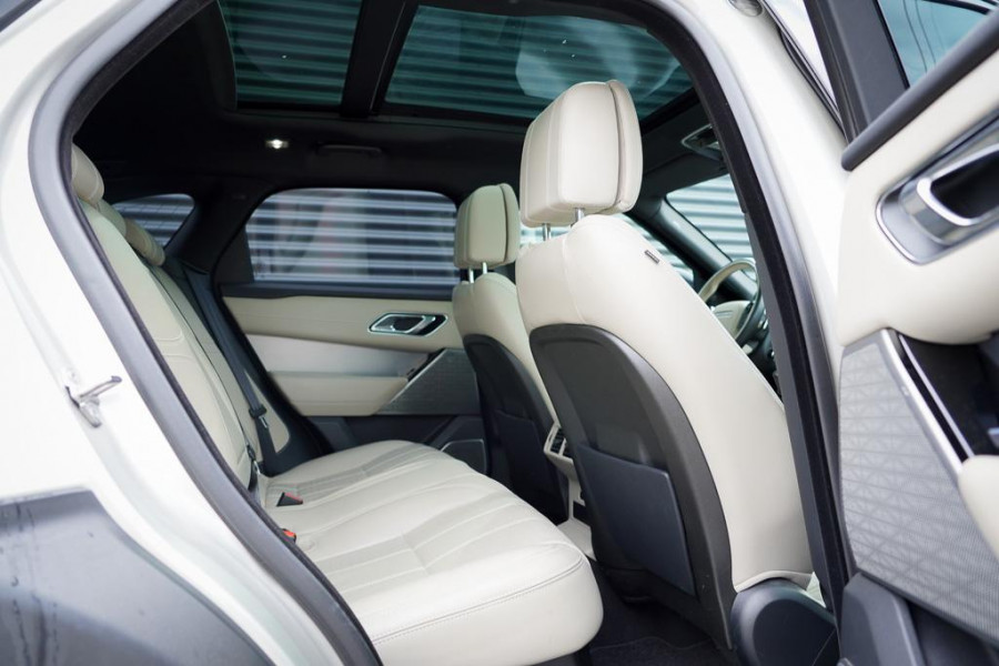 Land Rover Range Rover Velar 2.0 I4 Turbo AWD R-Dynamic HSE / Pano / Luchtvering / Massage / ACC