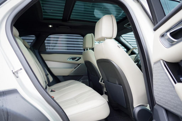Land Rover Range Rover Velar 2.0 I4 Turbo AWD R-Dynamic HSE / Pano / Luchtvering / Massage / ACC