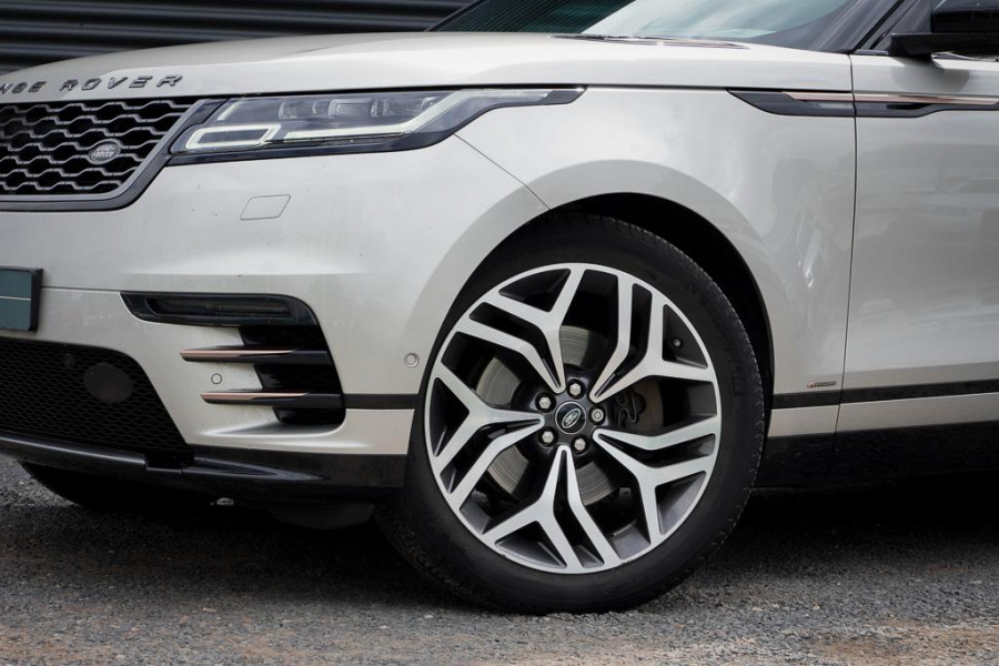 Land Rover Range Rover Velar 2.0 I4 Turbo AWD R-Dynamic HSE / Pano / Luchtvering / Massage / ACC