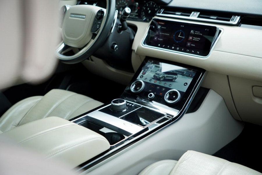 Land Rover Range Rover Velar 2.0 I4 Turbo AWD R-Dynamic HSE / Pano / Luchtvering / Massage / ACC