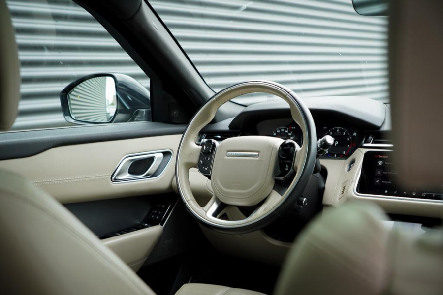 Land Rover Range Rover Velar 2.0 I4 Turbo AWD R-Dynamic HSE / Pano / Luchtvering / Massage / ACC