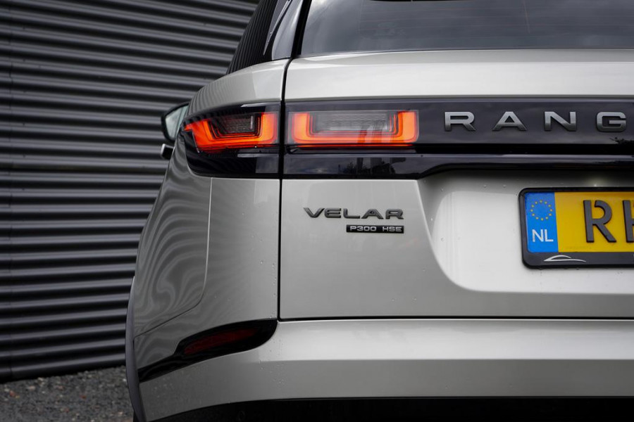 Land Rover Range Rover Velar 2.0 I4 Turbo AWD R-Dynamic HSE / Pano / Luchtvering / Massage / ACC
