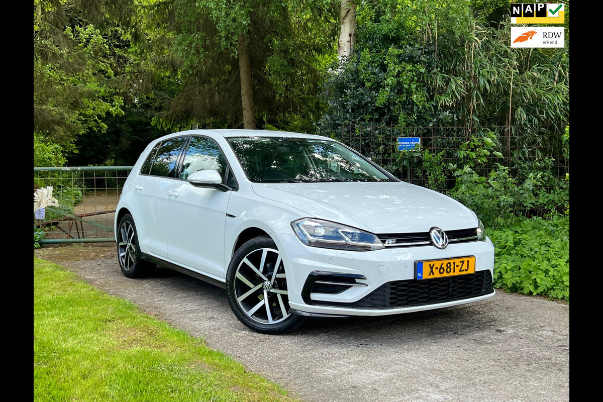 Volkswagen Golf 1.5 TSI Highline Business R | ''63.000''KM + DSG |