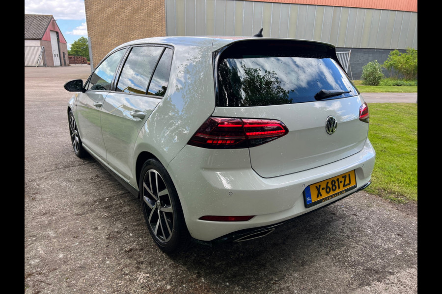 Volkswagen Golf 1.5 TSI Highline Business R | ''63.000''KM + DSG |