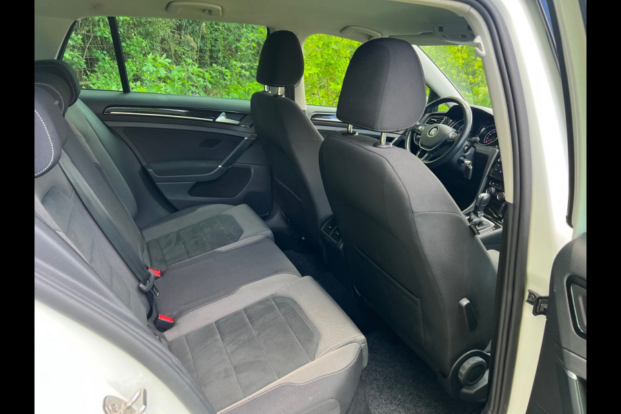 Volkswagen Golf 1.5 TSI Highline Business R | ''63.000''KM + DSG |