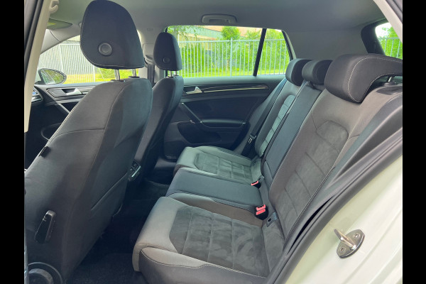 Volkswagen Golf 1.5 TSI Highline Business R | ''63.000''KM + DSG |