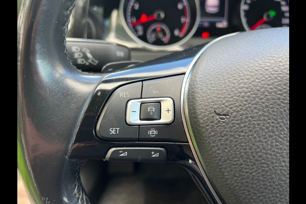 Volkswagen Golf 1.5 TSI Highline Business R | ''63.000''KM + DSG |