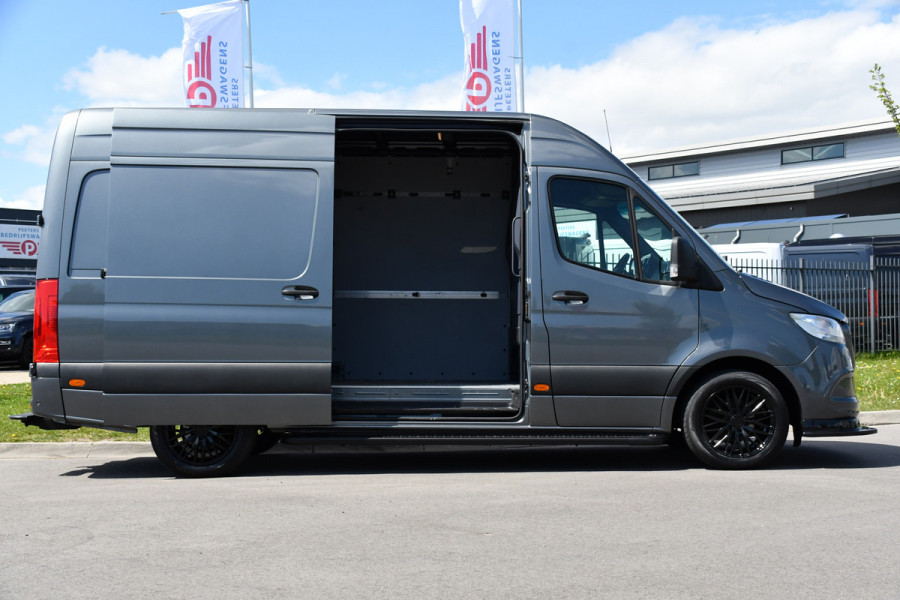 Mercedes-Benz Sprinter V6 319 3.0 CDI L2H2 PB Edition Adaptieve Cruise, Camera, 10,5'' Mbux, 3500KG Trekhaak, Carplay, 190PK, Automaat, Standkachel, Uniek!