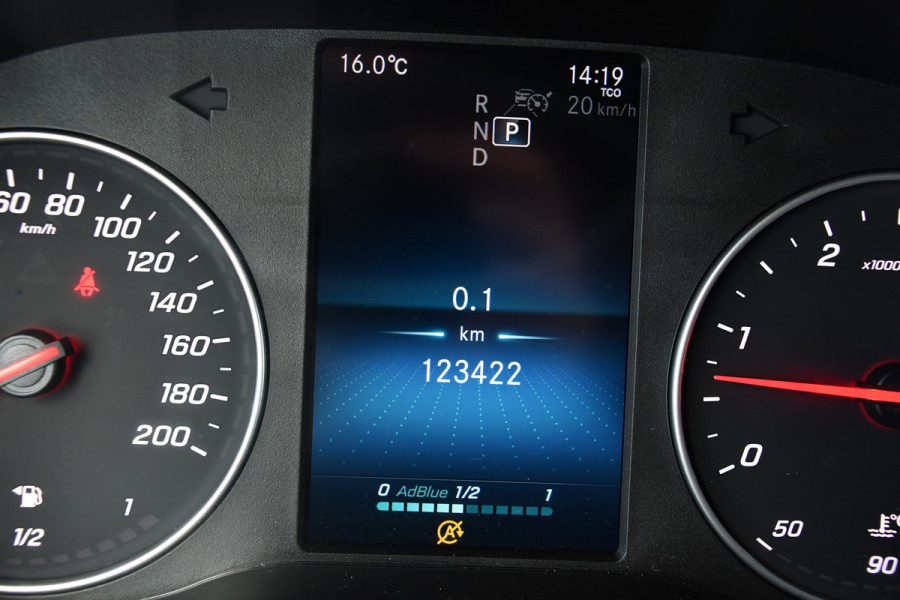 Mercedes-Benz Sprinter V6 319 3.0 CDI L2H2 PB Edition Adaptieve Cruise, Camera, 10,5'' Mbux, 3500KG Trekhaak, Carplay, 190PK, Automaat, Standkachel, Uniek!