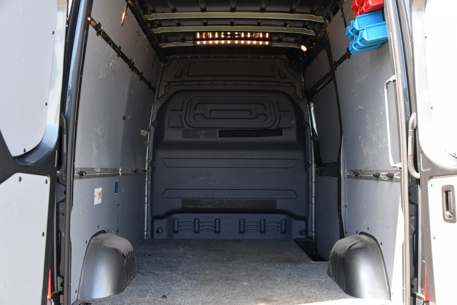 Mercedes-Benz Sprinter V6 319 3.0 CDI L2H2 PB Edition Adaptieve Cruise, Camera, 10,5'' Mbux, 3500KG Trekhaak, Carplay, 190PK, Automaat, Standkachel, Uniek!