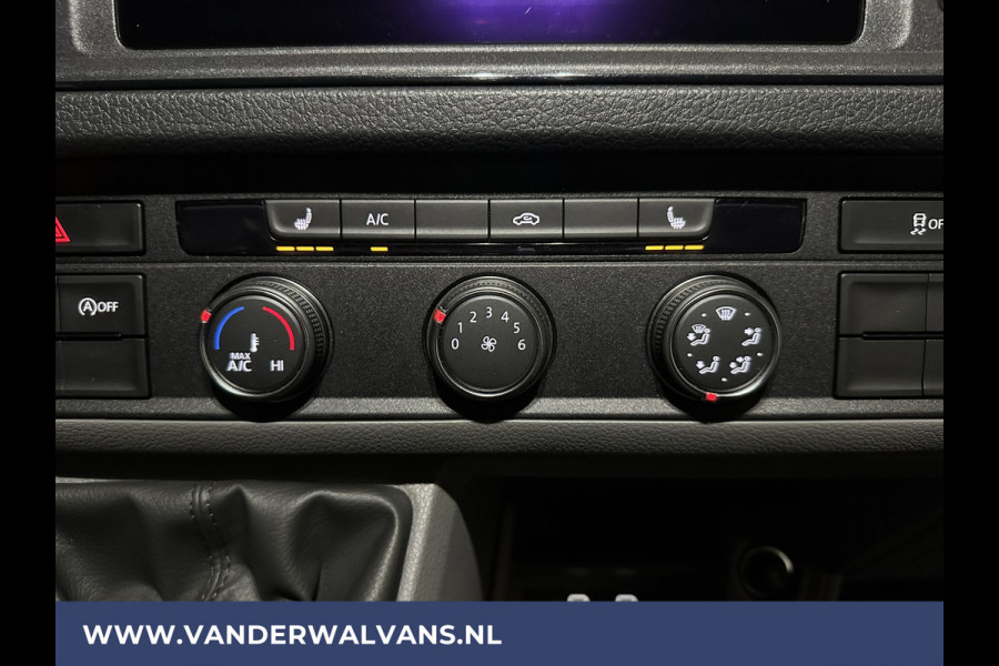 Volkswagen Crafter 2.0 TDI 140pk L3H3 L2H2 Euro6 Airco | Camera | Navigatie | LED | Stoelverwarming Apple Carplay, Android Auto, Chauffeursstoel, Parkeersensoren, 3000kg Trekvermogen