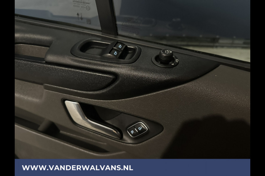 Ford Transit Custom 2.0 TDCI L2H1 Euro6 Airco | Apple Carplay | Camera | Cruisecontrol | LED Parkeersensoren, Android Auto, Bijrijdersbank, Verwarmde voorruit, 2800kg trekvermogen