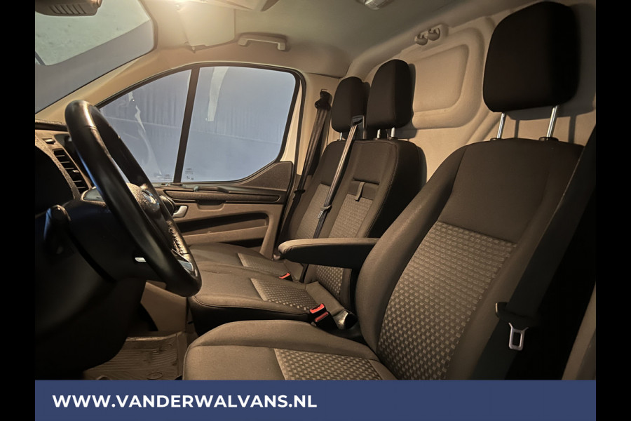 Ford Transit Custom 2.0 TDCI L2H1 Euro6 Airco | Camera | Apple Carplay | Cruisecontrol | LED | Parkeersensoren Android Auto, Verwarmde voorruit, Bijrijdersbank, 2800kg trekvermogen
