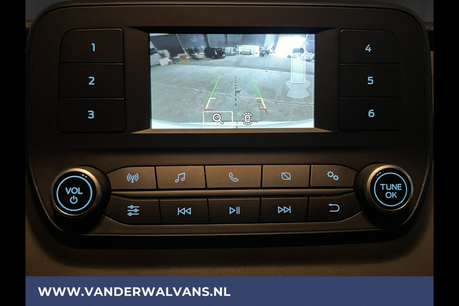 Ford Transit 2.0 TDCI L2H2 Euro6 Airco | Camera | LED | Cruisecontrol | Parkeersensoren | Verwarmde voorruit Bijrijdersbank, 2450kg trekvermogen