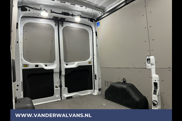 Ford Transit 2.0 TDCI L2H2 Euro6 Airco | Camera | LED | Cruisecontrol | Parkeersensoren | Verwarmde voorruit Bijrijdersbank, 2450kg trekvermogen