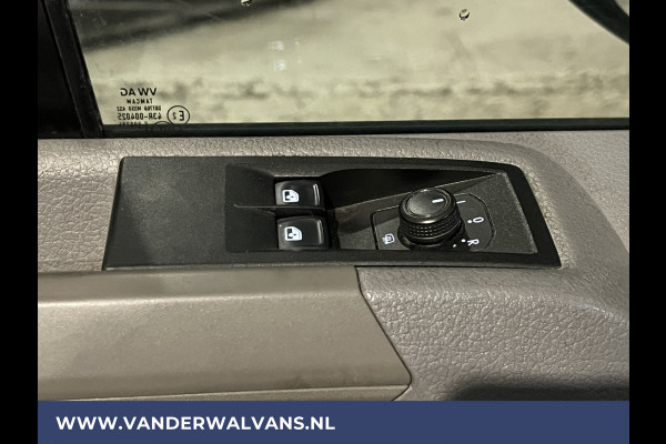 Volkswagen Crafter 2.0 TDI 140 pk L3H3 L2H2 Euro6 Airco | Camera | Apple Carplay | Cruisecontrol Android Auto, Parkeersensoren, Bijrijdersbank, 3000kg Trekvermogen