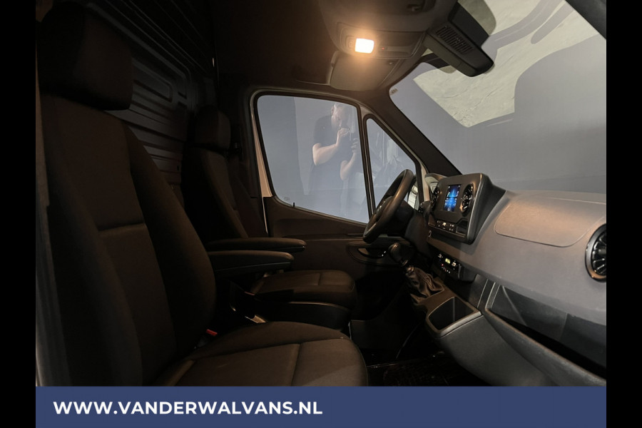 Mercedes-Benz Sprinter 317 CDI 170pk L2H2 Euro6 Airco | Camera | Stoelverwarming | Apple Carplay Android auto, mbux
