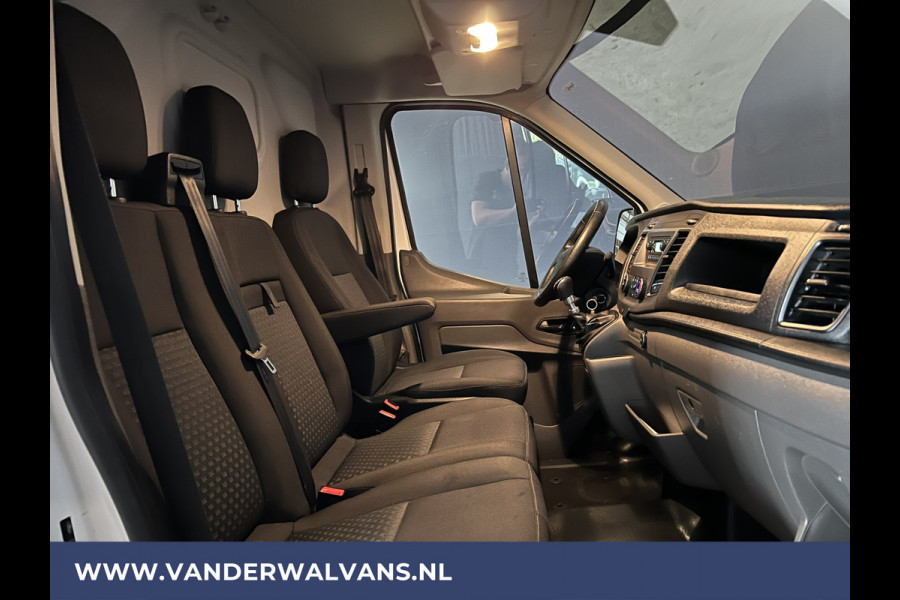 Ford Transit 2.0 TDCI 131pk L3H2 Euro6 Airco | 2800kg Trekhaak | Imperiaal | LED | Trap | Cruisecontrol Parkeersensoren, Bijrijdersbank