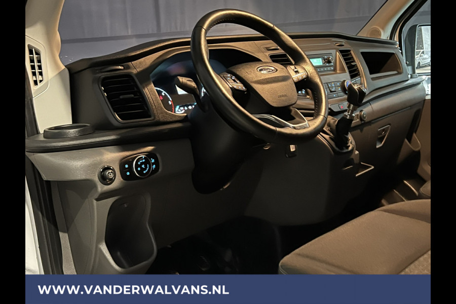 Ford Transit 2.0 TDCI 131pk L3H2 Euro6 Airco | 2800kg Trekhaak | Imperiaal | LED | Trap | Cruisecontrol Parkeersensoren, Bijrijdersbank