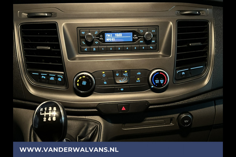 Ford Transit 2.0 TDCI 131pk L3H2 Euro6 Airco | 2800kg Trekhaak | Imperiaal | LED | Trap | Cruisecontrol Parkeersensoren, Bijrijdersbank