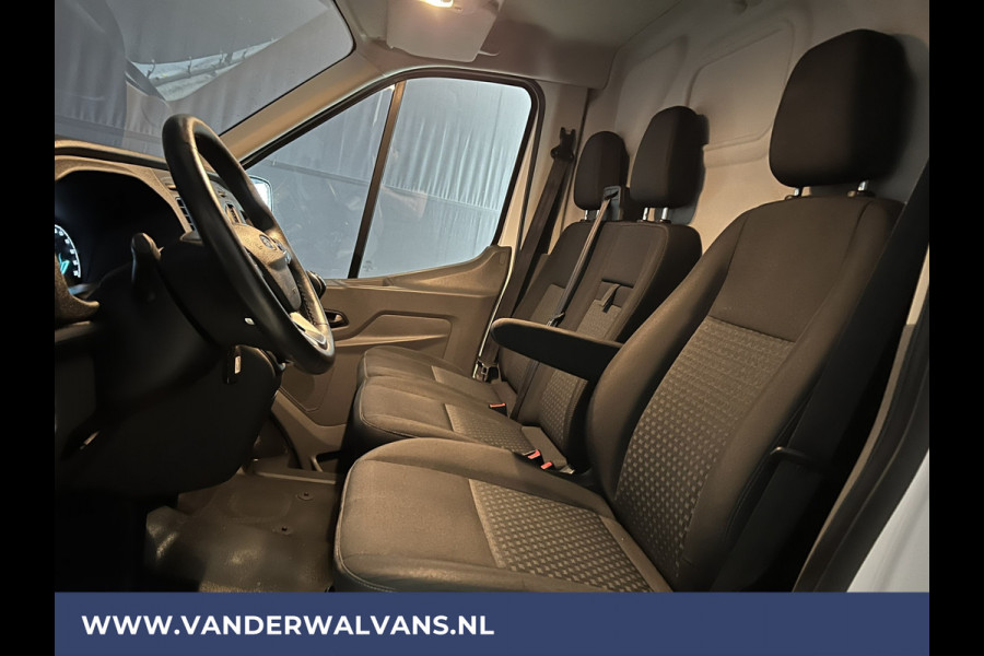 Ford Transit 2.0 TDCI 131pk L3H2 Euro6 Airco | 2800kg Trekhaak | Imperiaal | LED | Trap | Cruisecontrol Parkeersensoren, Bijrijdersbank