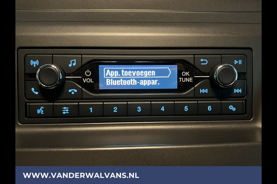 Ford Transit 2.0 TDCI 131pk L3H2 Euro6 Airco | 2800kg Trekhaak | Imperiaal | LED | Trap | Cruisecontrol Parkeersensoren, Bijrijdersbank