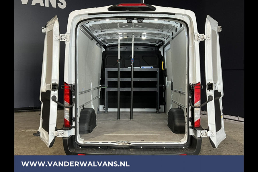 Ford Transit 2.0 TDCI 130pk L3H2 Euro6 Airco | Navigatie | Stoelverwarming | Camera | Apple Carplay | Android Auto LED, cruisecontrol, parkeersensoren, verwarmde voorruit, 2500kg trekvermogen