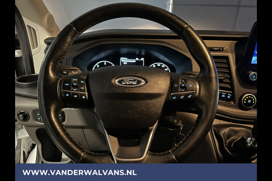 Ford Transit 2.0 TDCI 130pk L3H2 Euro6 Airco | Navigatie | Stoelverwarming | Camera | Apple Carplay | Android Auto LED, cruisecontrol, parkeersensoren, verwarmde voorruit, 2500kg trekvermogen